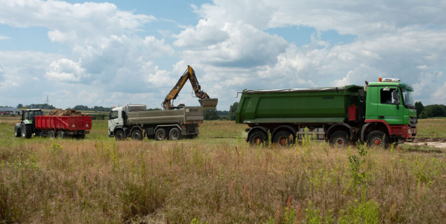 km 454+530 ściąganie humusu kierunek Lublin.